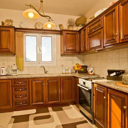 Holiday home Eirini's *