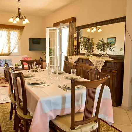 Holiday home Eirini's